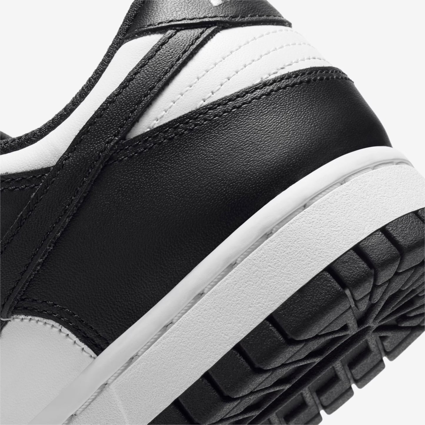 Tênis Nike Dunk Low Original, Liquidación de inventario.